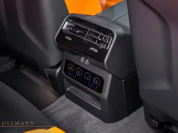 BMW M5 + Bowers & Wilkins + Carbon Ceramic Brake