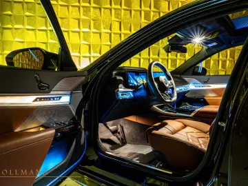 BMW M760e xDrive +SKY LOUNGE+M SPORT BRAKE SYSTEM+
