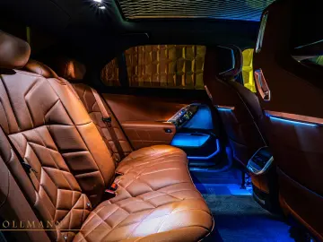 BMW M760e xDrive +SKY LOUNGE+M SPORT BRAKE SYSTEM+
