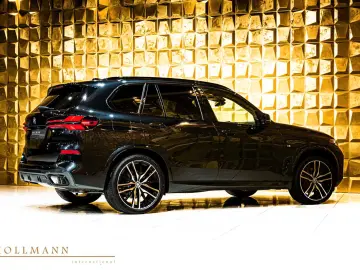 BMW X5 xDrive 40d + M SPORT PACKAGE PRO+ PANORAMA
