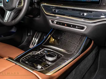 BMW X7 xDrive 40d +MSPORT PRO + SKY LOUNGE + HARMAN