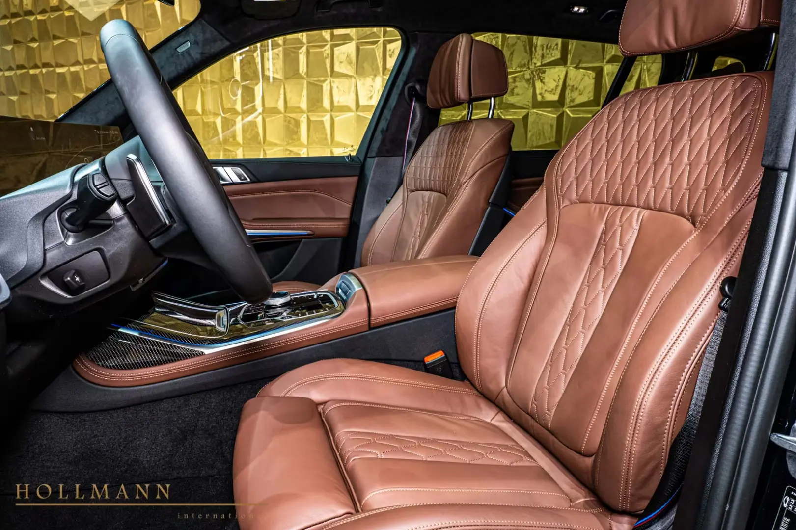 BMW X7 xDrive 40d +MSPORT PRO + SKY LOUNGE + HARMAN