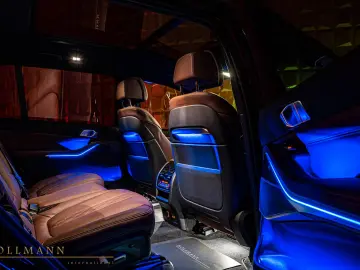 BMW X7 xDrive 40d +MSPORT PRO + SKY LOUNGE + HARMAN