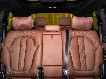 BMW X7 xDrive 40d +MSPORT PRO + SKY LOUNGE + HARMAN