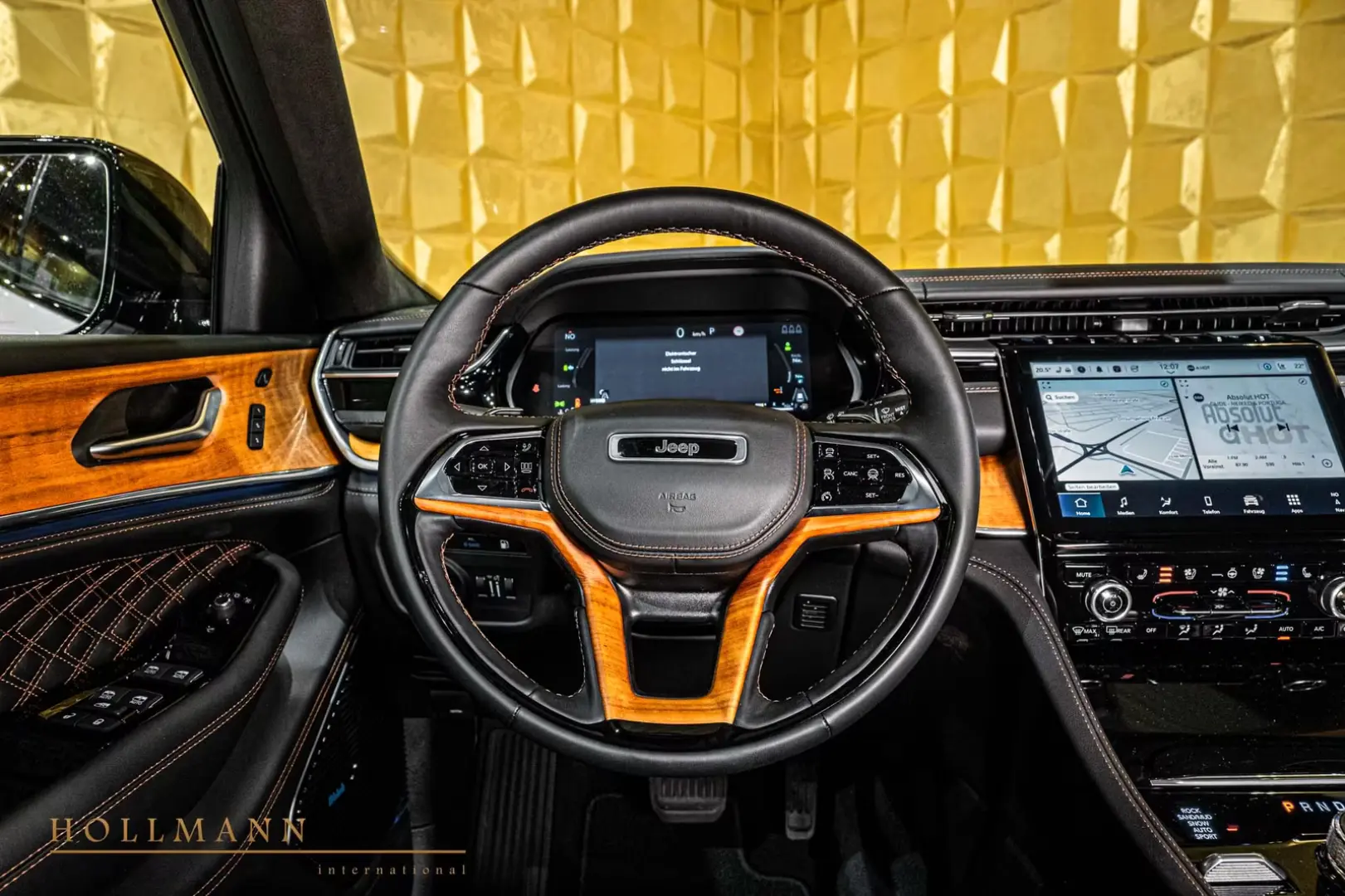 Jeep Grand Cherokee PHEV SUMMIT +HUD +LED +McIntos +