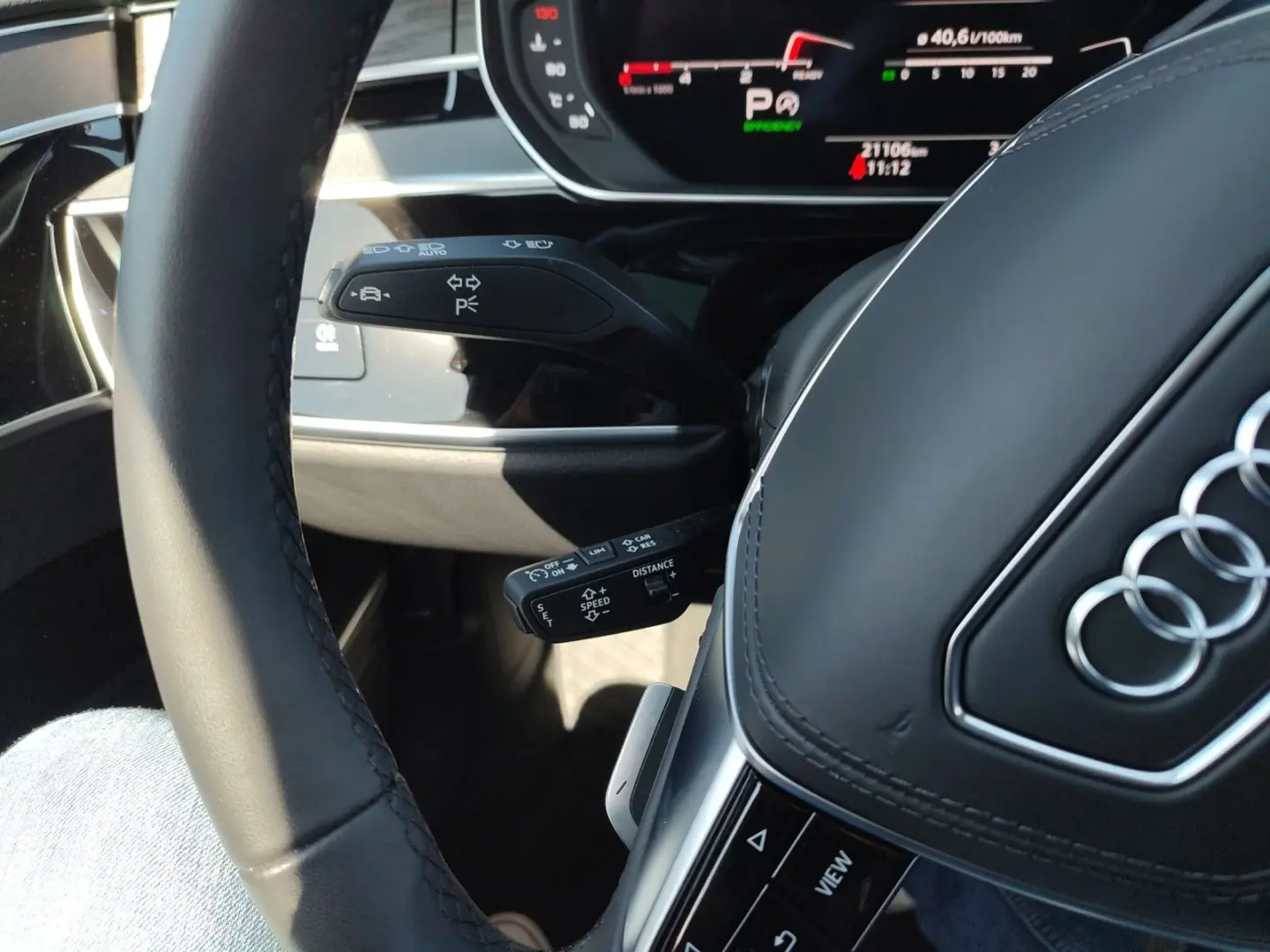 A8 50 TDI quattro*Navi*Matrix*HUD*B&O*PDC*Pano*V
