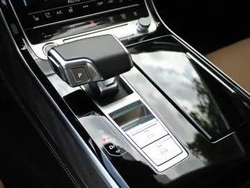 A8 55TFSI q.HUD PANO VOLLLEDER STHZG MATRIX 360°
