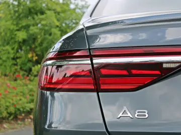 A8 55TFSI q.HUD PANO VOLLLEDER STHZG MATRIX 360°