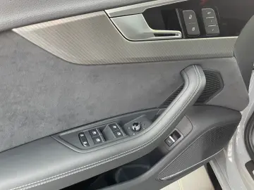 RS 4 Avant 2.9 TFSI tiptronic 360 HuD Massage