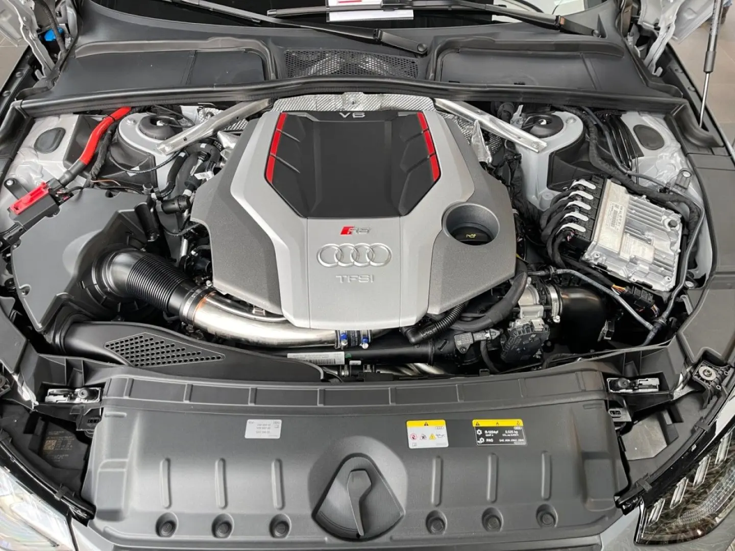 RS 4 Avant 2.9 TFSI tiptronic 360 HuD Massage