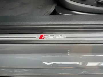 RS 4 Avant 2.9 TFSI tiptronic 360 HuD Massage