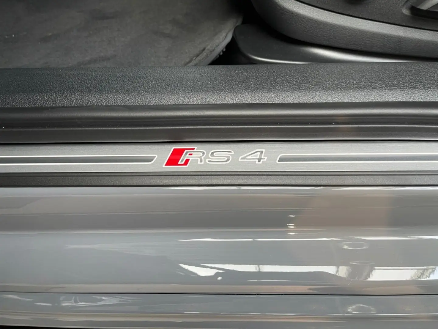 RS 4 Avant 2.9 TFSI tiptronic 360 HuD Massage