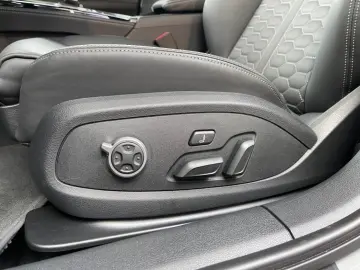 RS 4 Avant 2.9 TFSI tiptronic 360 HuD Massage