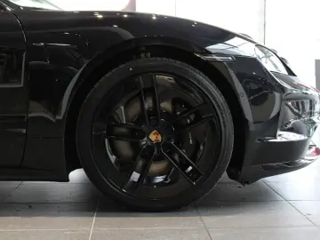 Porsche Taycan GTS Sport Turismo