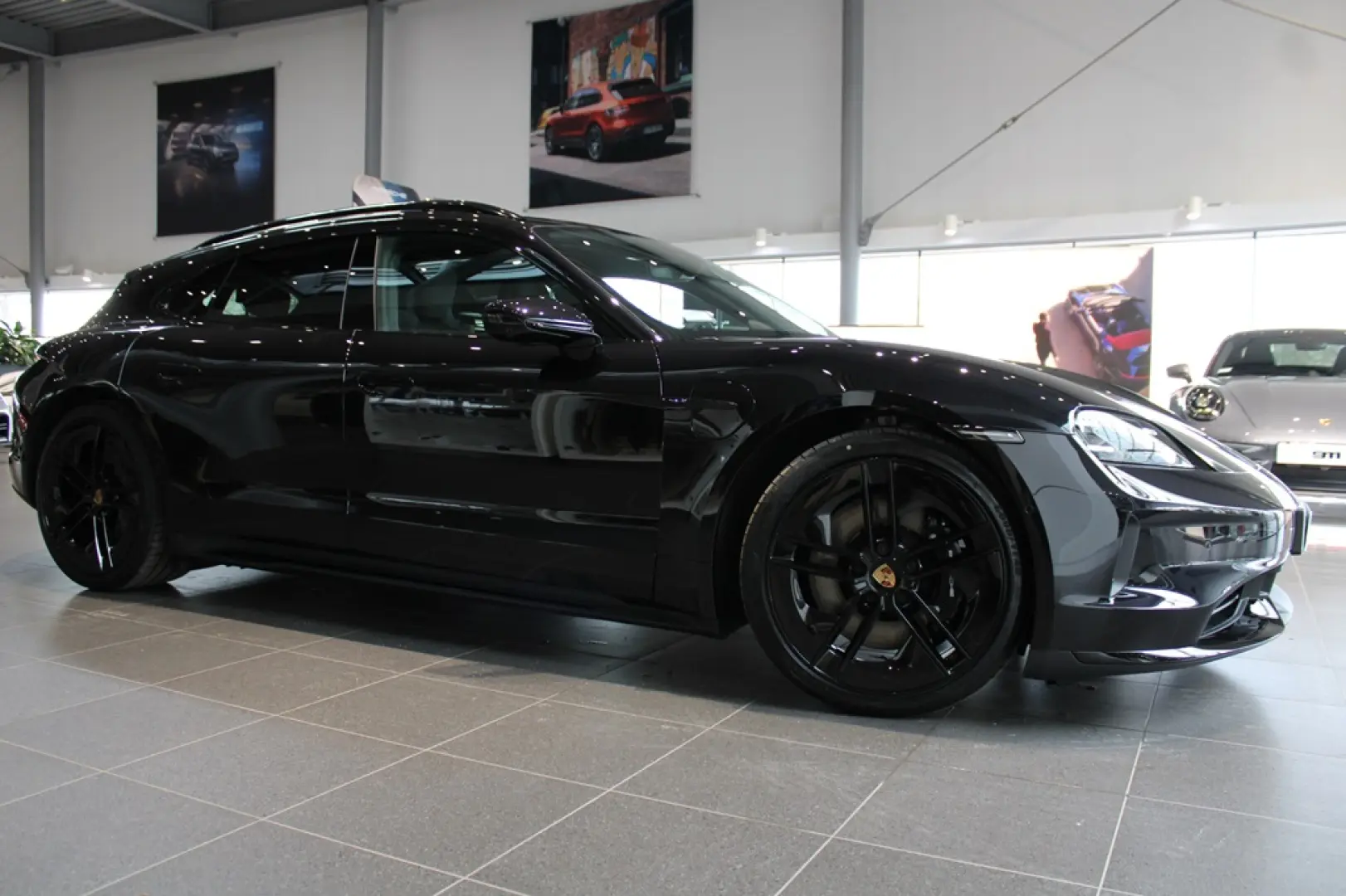 Porsche Taycan GTS Sport Turismo