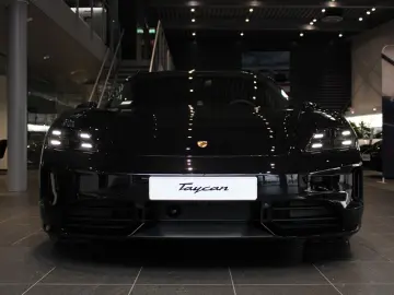Porsche Taycan GTS Sport Turismo