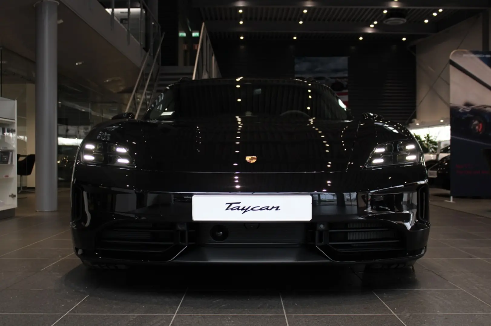 Porsche Taycan GTS Sport Turismo
