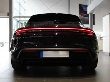 Porsche Taycan GTS Sport Turismo
