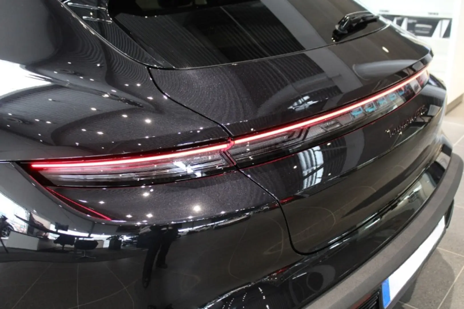 Porsche Taycan GTS Sport Turismo