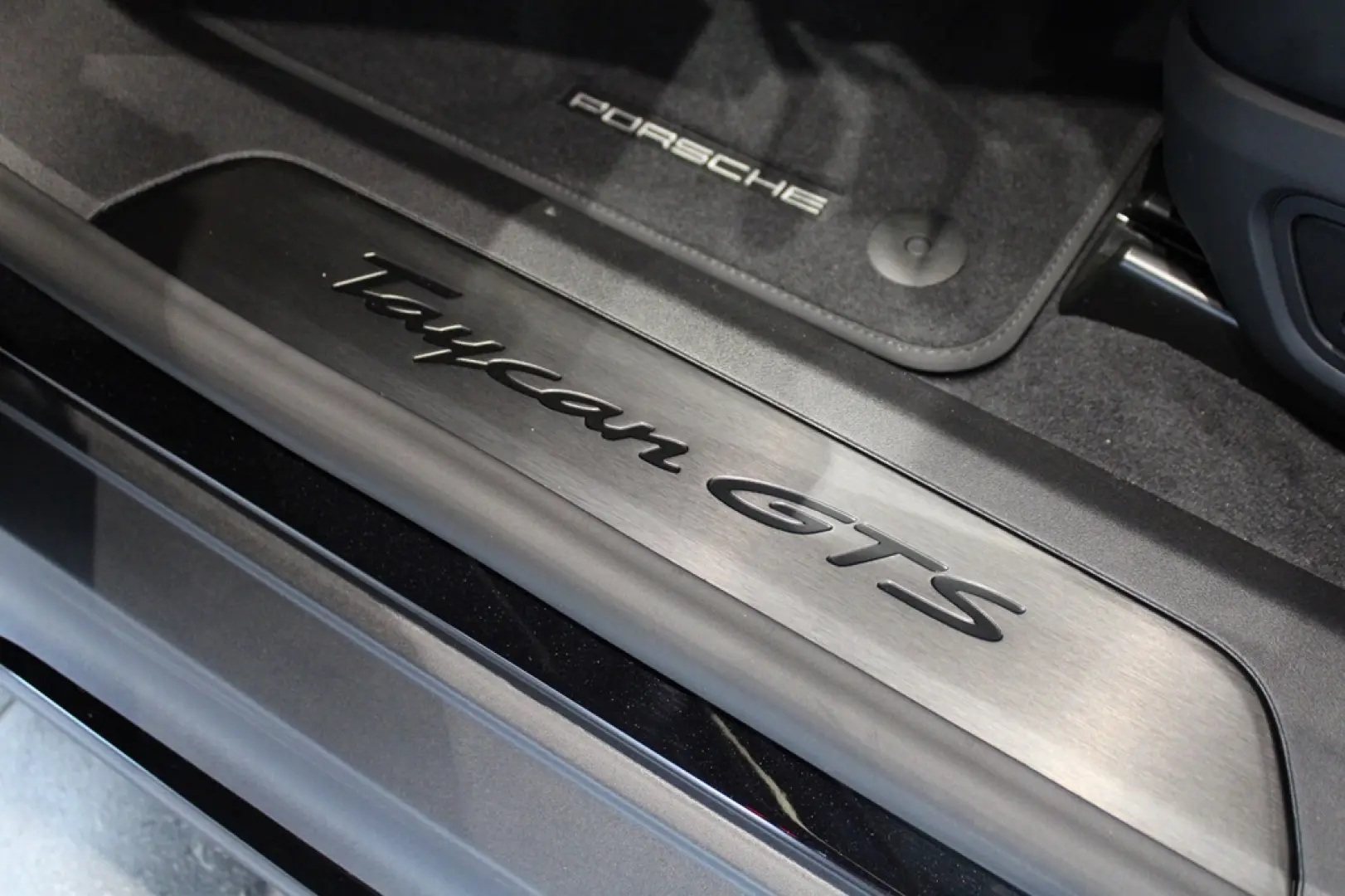 Porsche Taycan GTS Sport Turismo