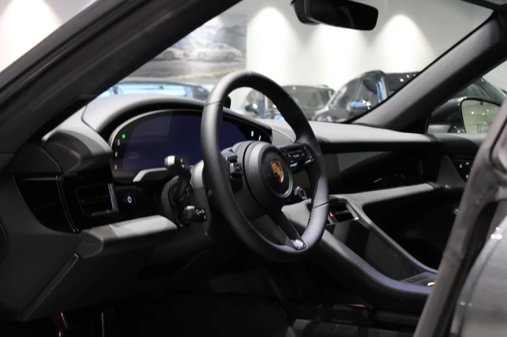 Porsche Taycan 4 Cross Turismo