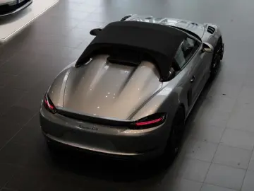 Porsche 718 Spyder RS