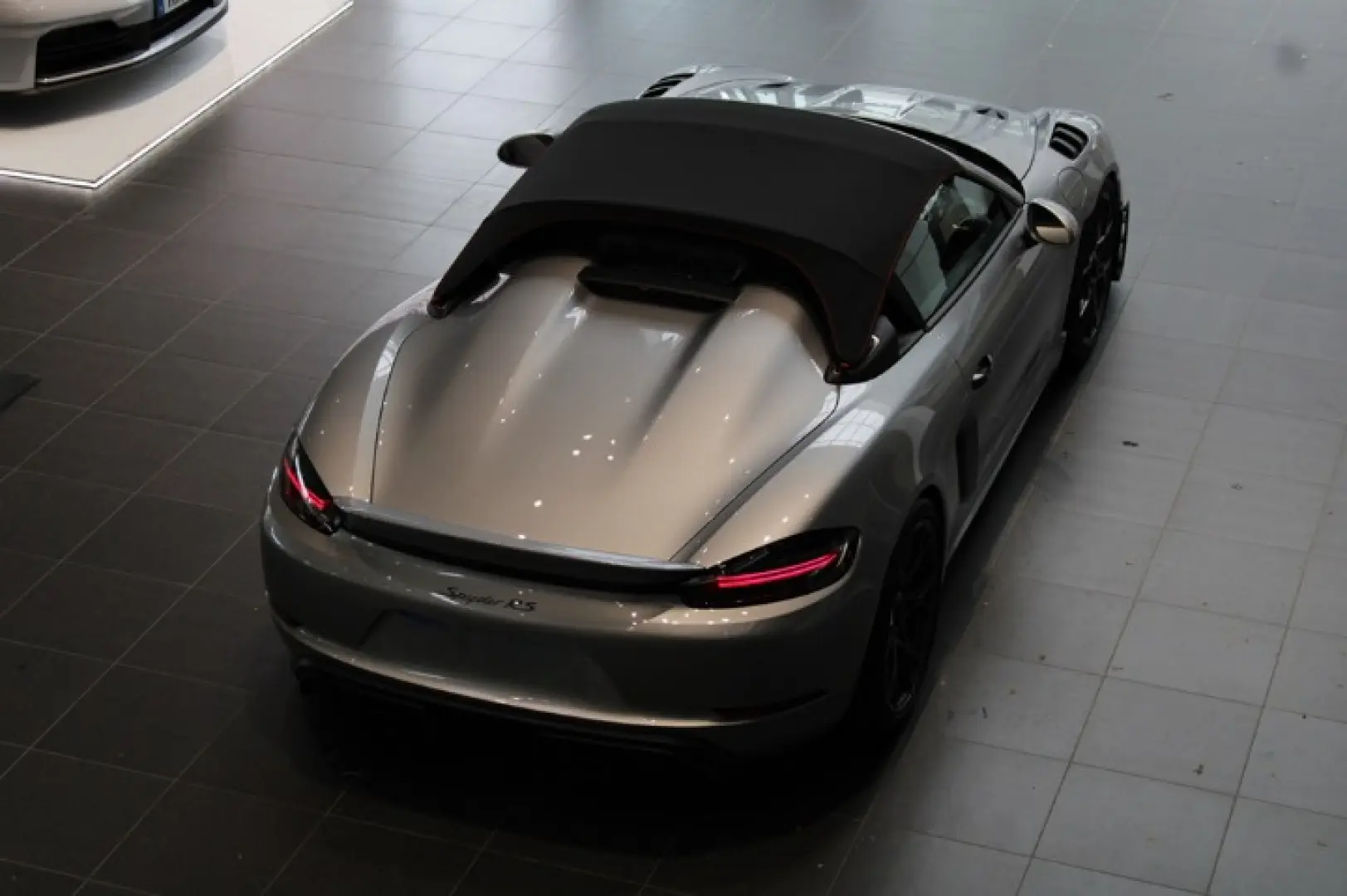 Porsche 718 Spyder RS