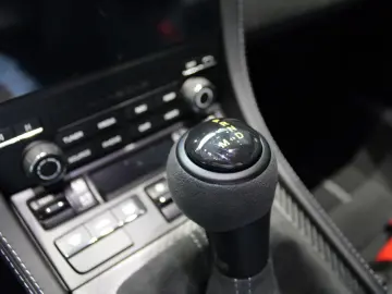 Porsche 718 Spyder RS