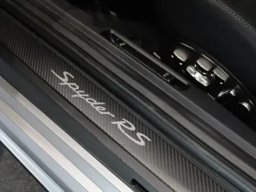 Porsche 718 Spyder RS