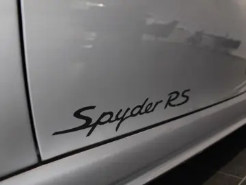 Porsche 718 Spyder RS