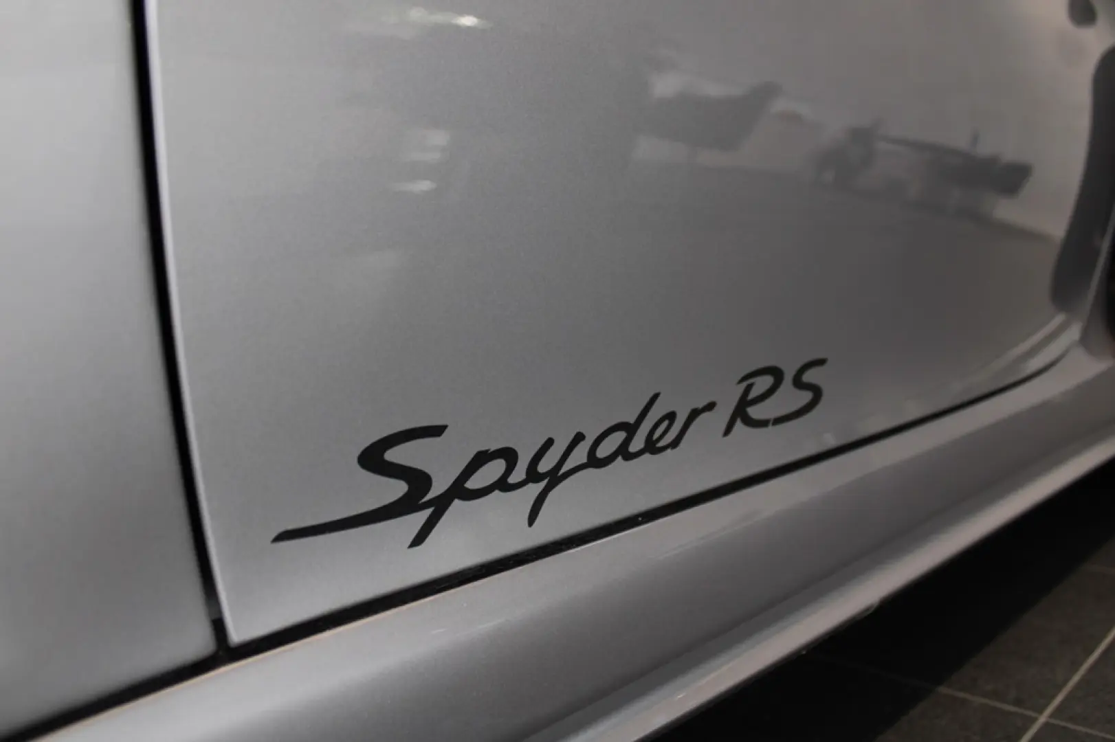 Porsche 718 Spyder RS