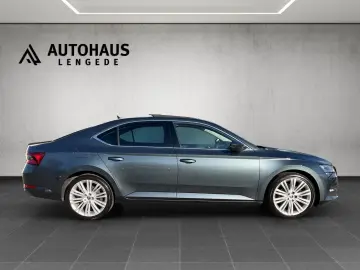 Superb 2.0 TDI DSG Style*PANO*LED*DIGITAL*19
