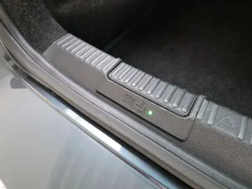 Superb Limo Premium Edition Canton-Sound RKamera