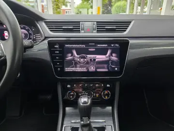 Superb Limo Premium Edition Canton-Sound RKamera