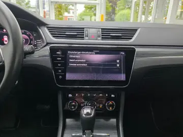 Superb Limo Premium Edition Canton-Sound RKamera