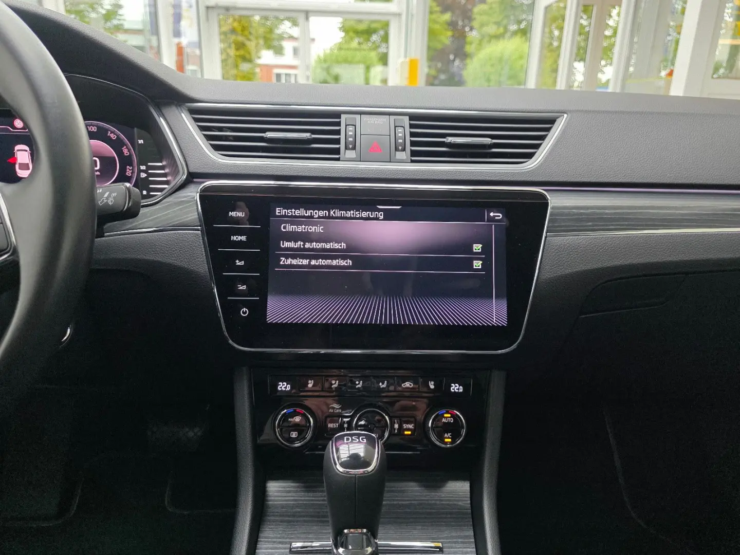 Superb Limo Premium Edition Canton-Sound RKamera