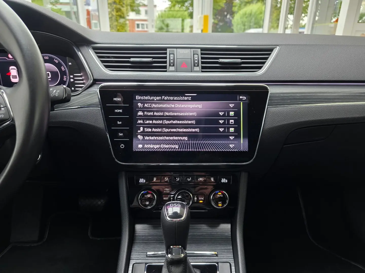 Superb Limo Premium Edition Canton-Sound RKamera