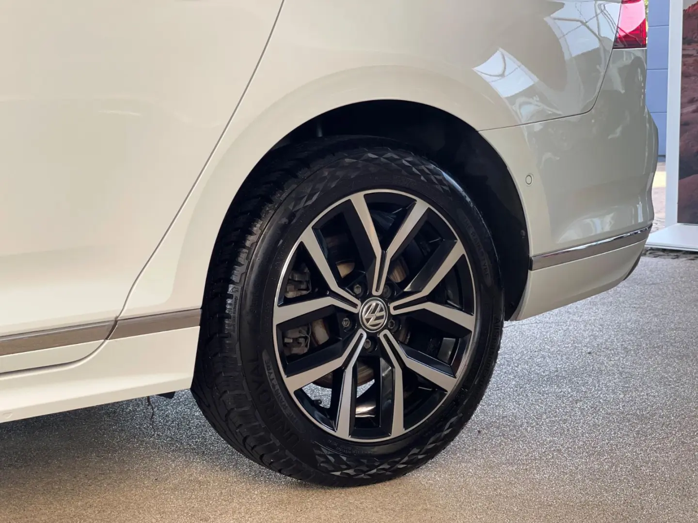Passat*Lim.*2.0 TDI*DSG*Elegance*R-Line*IQ*CAM*