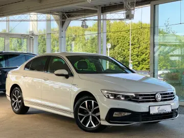 Passat*Lim.*2.0 TDI*DSG*Elegance*R-Line*IQ*CAM*