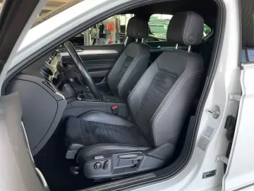 Passat*Lim.*2.0 TDI*DSG*Elegance*R-Line*IQ*CAM*