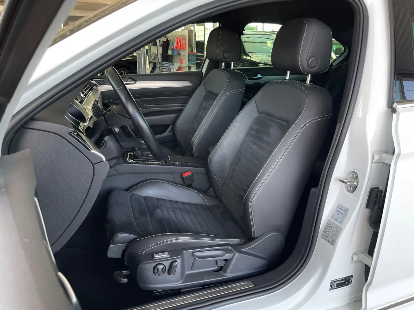Passat*Lim.*2.0 TDI*DSG*Elegance*R-Line*IQ*CAM*