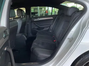 Passat*Lim.*2.0 TDI*DSG*Elegance*R-Line*IQ*CAM*