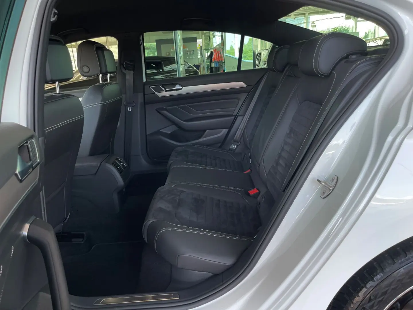 Passat*Lim.*2.0 TDI*DSG*Elegance*R-Line*IQ*CAM*