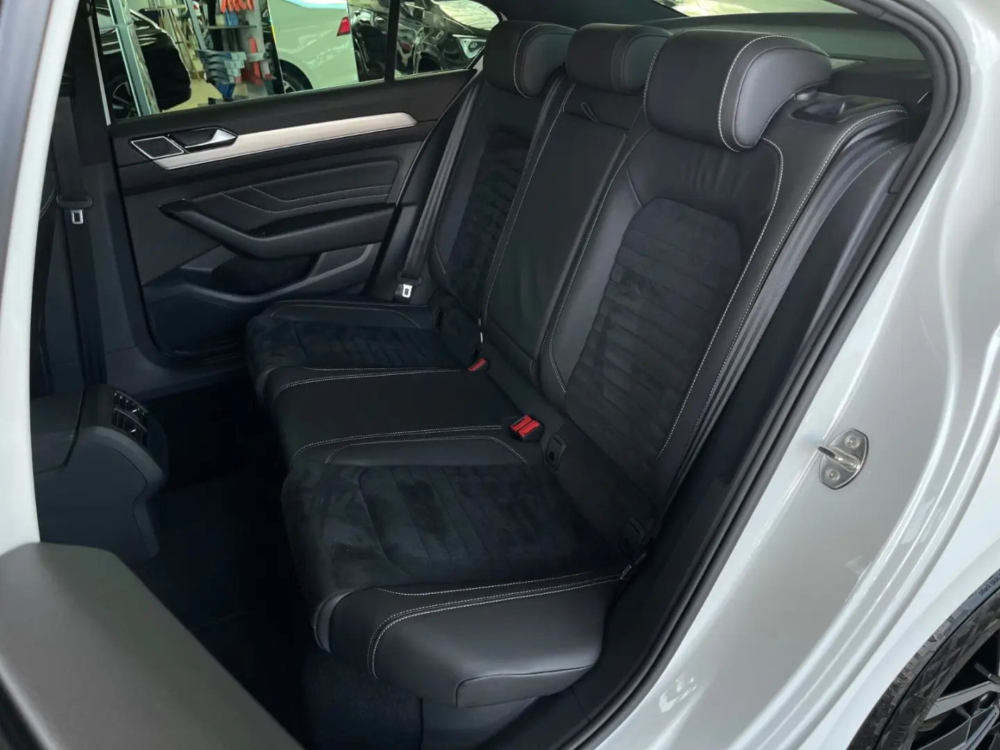 Passat*Lim.*2.0 TDI*DSG*Elegance*R-Line*IQ*CAM*