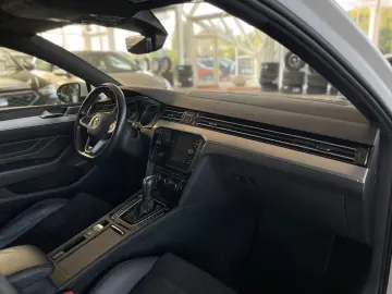 Passat*Lim.*2.0 TDI*DSG*Elegance*R-Line*IQ*CAM*
