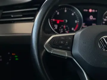 Passat*Lim.*2.0 TDI*DSG*Elegance*R-Line*IQ*CAM*