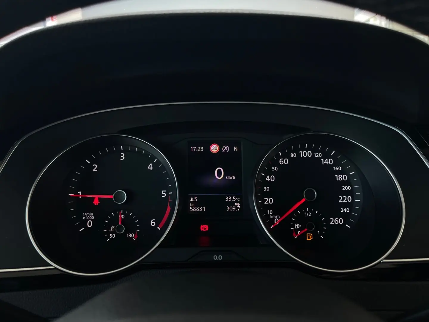 Passat*Lim.*2.0 TDI*DSG*Elegance*R-Line*IQ*CAM*