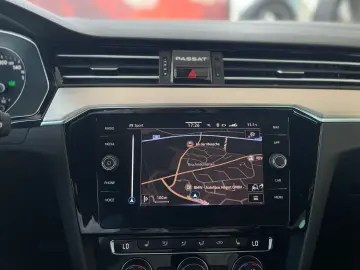 Passat*Lim.*2.0 TDI*DSG*Elegance*R-Line*IQ*CAM*
