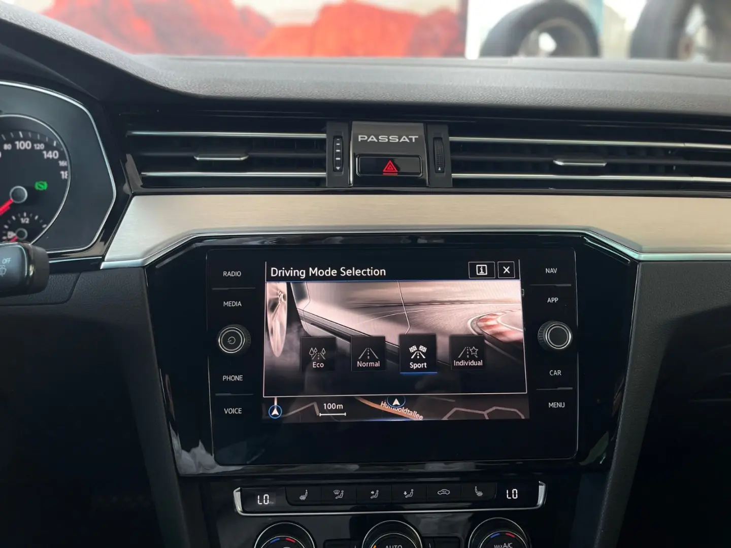 Passat*Lim.*2.0 TDI*DSG*Elegance*R-Line*IQ*CAM*