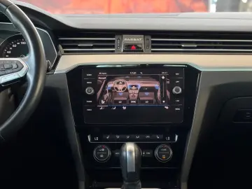 Passat*Lim.*2.0 TDI*DSG*Elegance*R-Line*IQ*CAM*